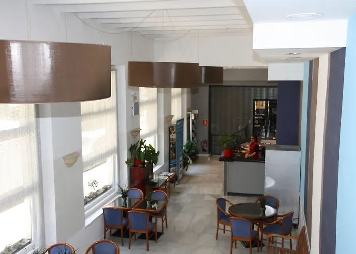 Subur Hotel 3*